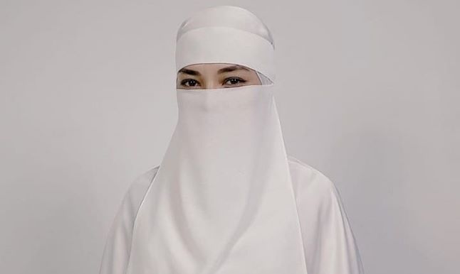 ‘Terima Dengan Hati Yang Terbuka’ – Neelofa Mohon Maaf Sekali Lagi