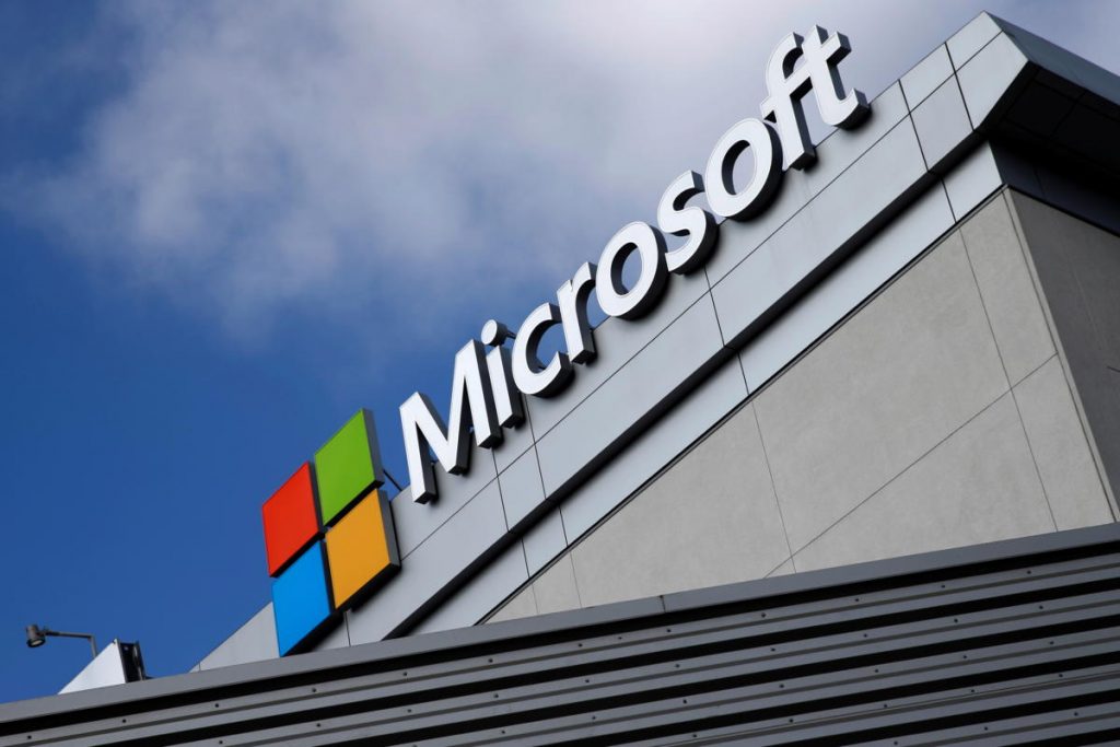 FILE PHOTO: A Microsoft logo is seen a day after Microsoft Corp’s (MSFT.O) $26.2 billion purchase of LinkedIn Corp (LNKD.N), in Los Angeles