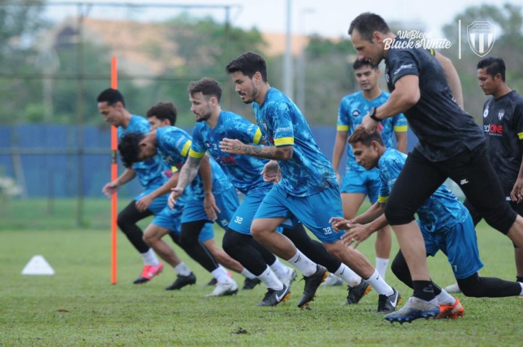 Latihan Pra-Musim