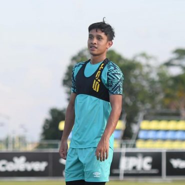 Nik Sharif