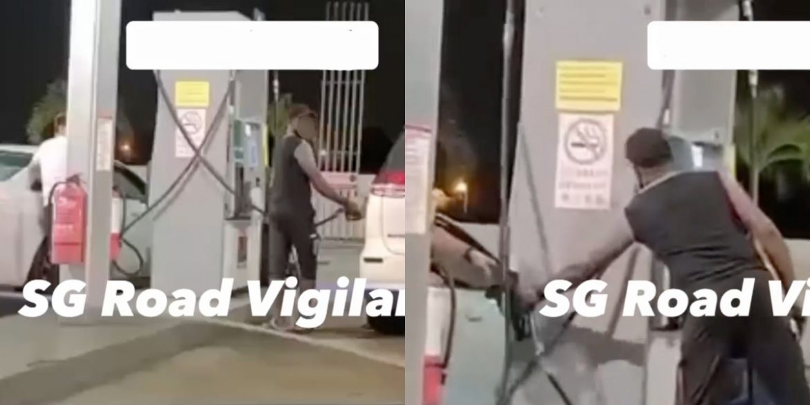 Lelaki Malaysia dan Singapura saling bertukar pam minyak kuning dan hijau