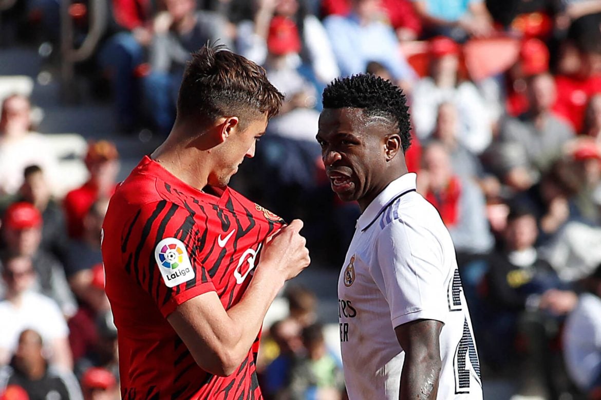 vinicius dikasari lawan