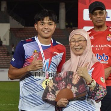 Wan Azizah