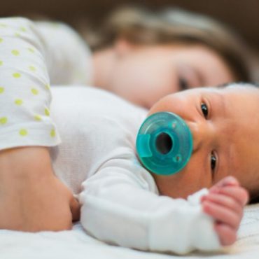 Bayi Hisap Puting Kosong
