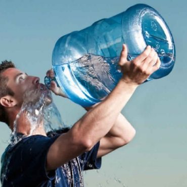 akibat minum air