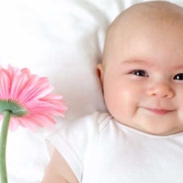NAMA BAYI PEREMPUAN