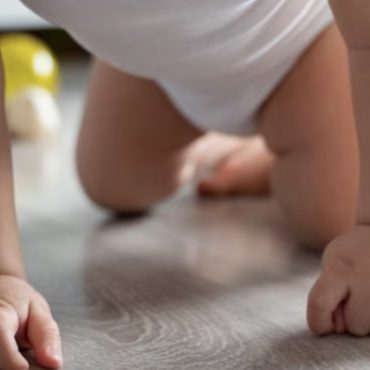 perkembangan anak 1 tahun
