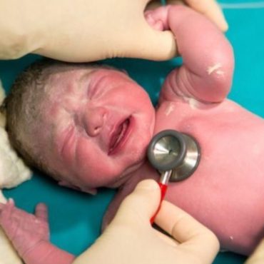 PEMERIKSAAN BAYI BARU LAHIR