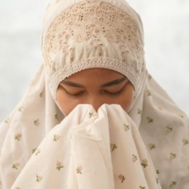 SOLAT DALAM KEADAAN MENGANTUK