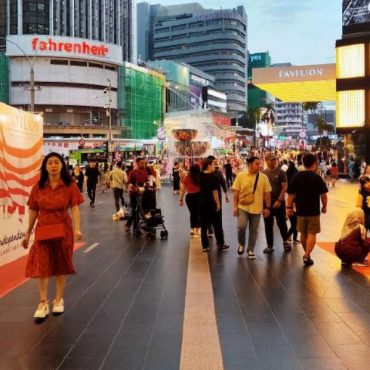 55% rakyat Malaysia tak mampu simpan duit.