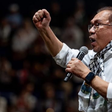 Anwar Ibrahim Dedah terima tiga notis daripada kedutaan Amerika Syarikat kerana enggan gelar Hamas sebagai pengganas