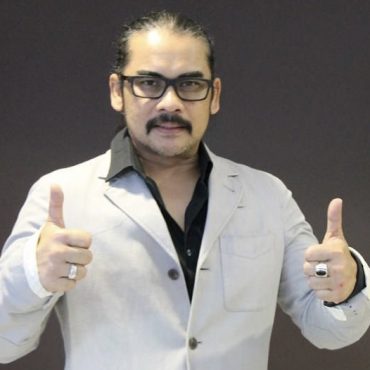 Awie teruja isteri hamil cahaya mata baharu