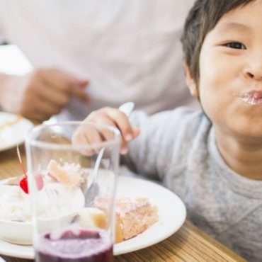 AJAR ANAK MAKAN