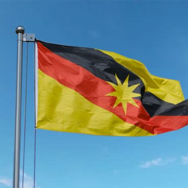 Nama Bendera Sarawak Kini Dikenali Sebagai 'Ibu Pertiwi'