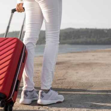 HUKUM WANITA TRAVEL SOLO