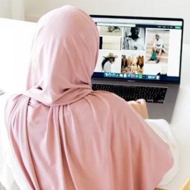 AYAT NASIHAT