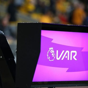 VAR EPL