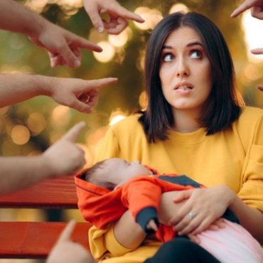 membesarkan anak