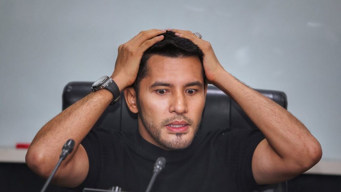 MCMC Sita, Hantar Kad Sim Dan Telefon Bimbit Aliff Syukri Ke Forensik
