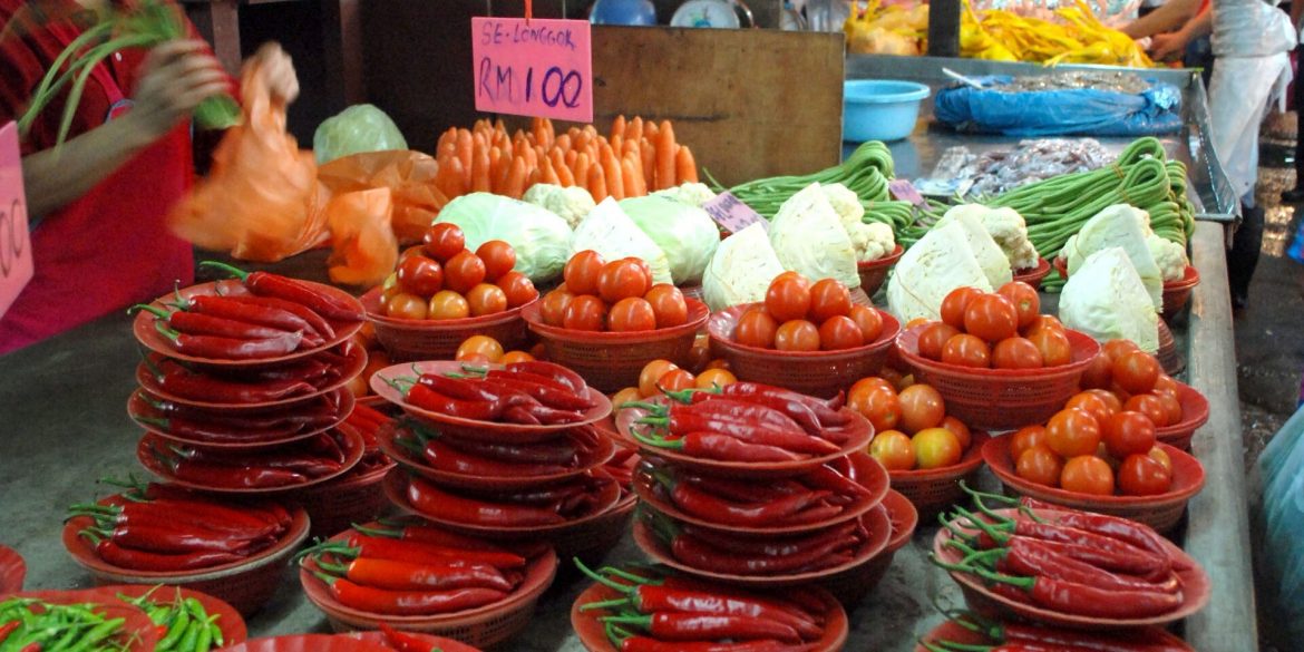 'Pemain Industri Bakal Terkesan, Harga Barang Dijangka Naik Tahun Hadapan' – Pakar Ekonomi