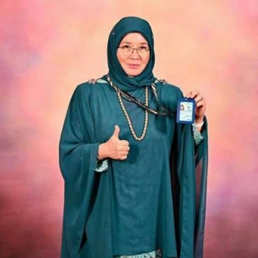 Tunku Azizah, Mahasiswa UIA