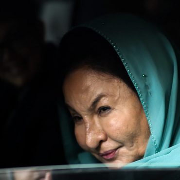 'Kualiti Hidup Terjejas' – Rosmah Mansor Dilepas Dan Dibebaskan Daripada 12 Tuduhan Ubah Duit Haram