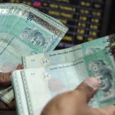 Staf Jujur Dipuji, Pulangkan Lebihan Gaji RM7,200
