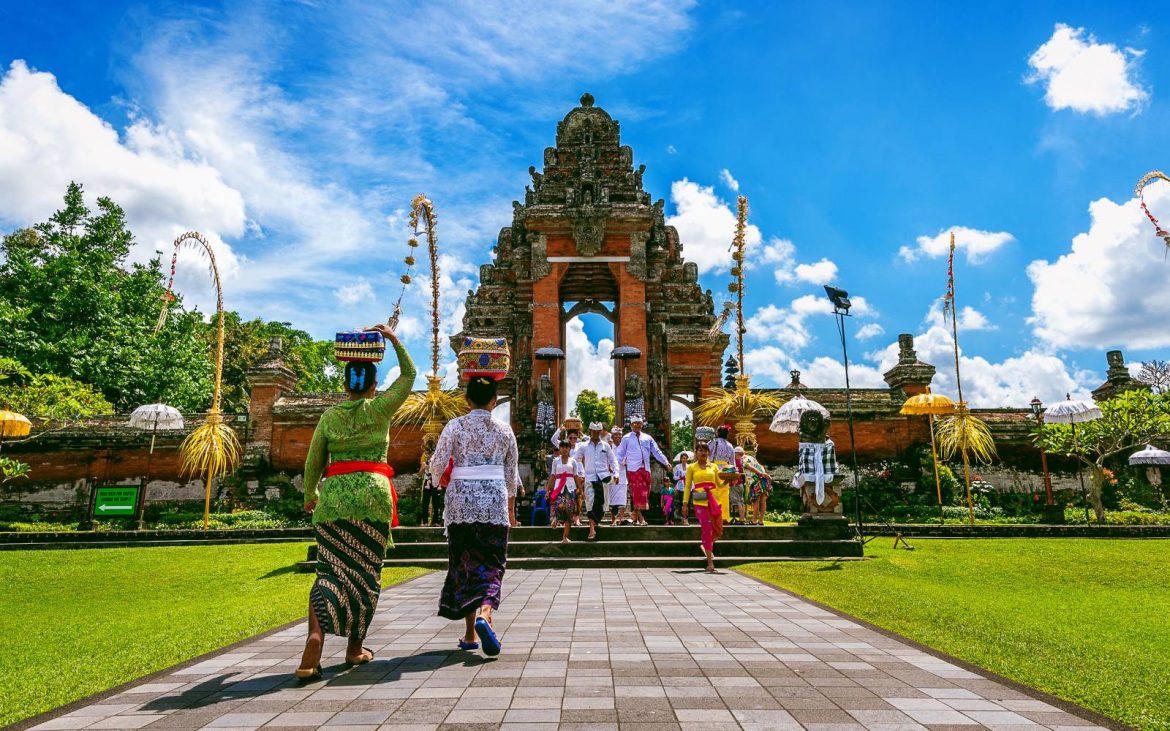 pelancong antarabangsa ke Indonesia