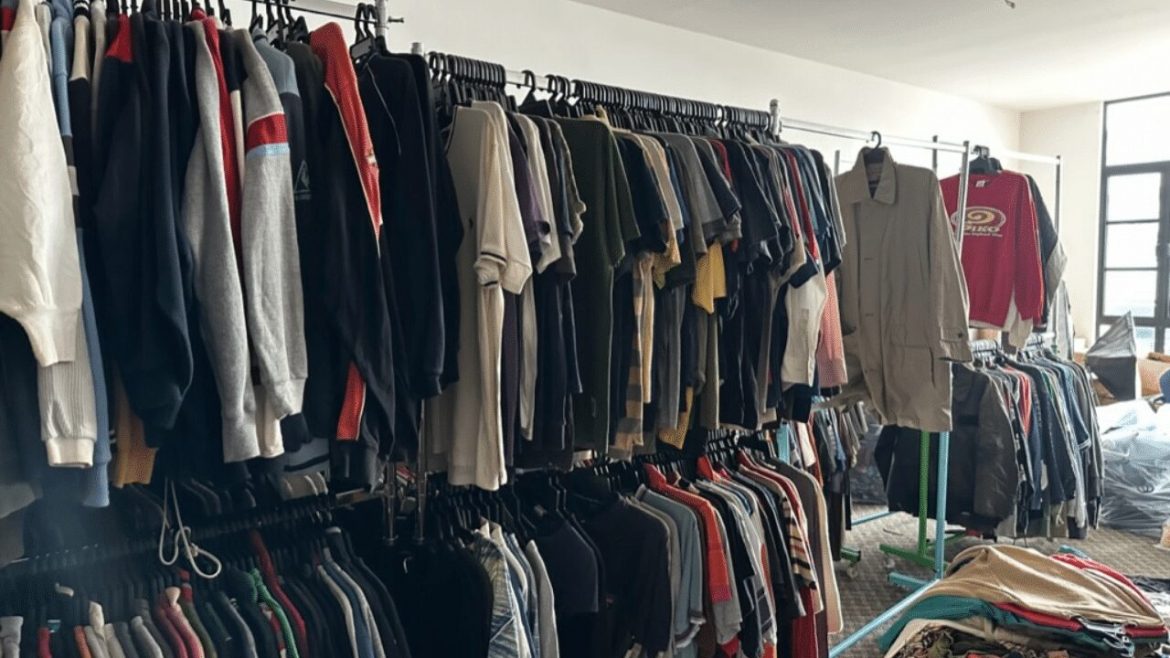 Seludup baju 'bundle'