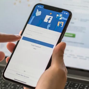 Komen facebook