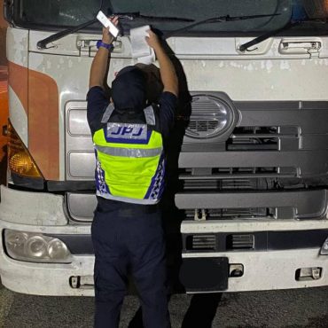 JPJ Akan 'Blacklist' Kenderaan Ada Tunggakan Tiga Saman Ini