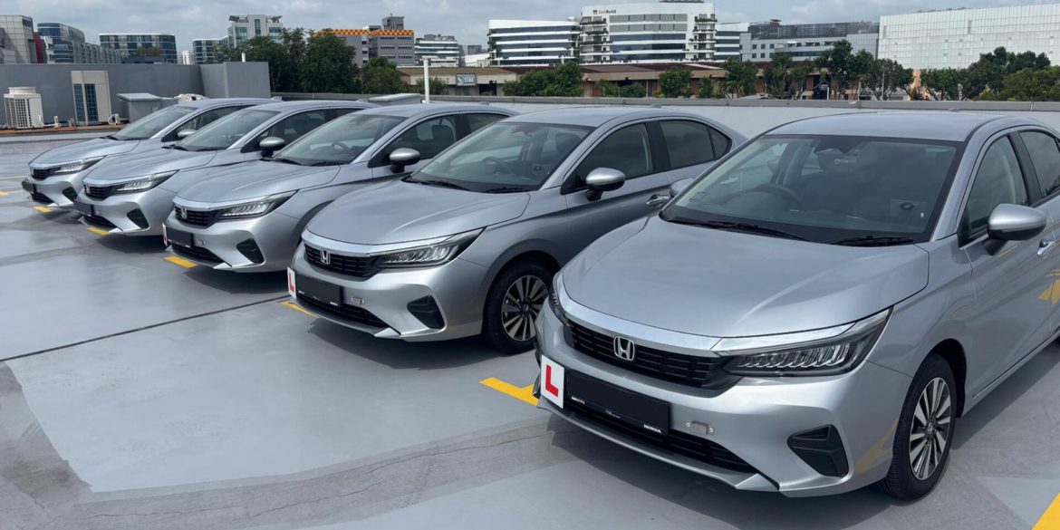 Bantu Tingkatkan Keyakinan Pelajar, Sekolah Memandu Singapura Guna Honda City