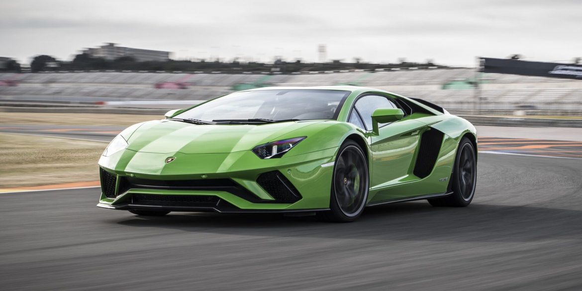Dah 18 Kali Buat Bayaran, Yang Dapat Cuma Gambar Dokumen Notis Sita Lamborghini