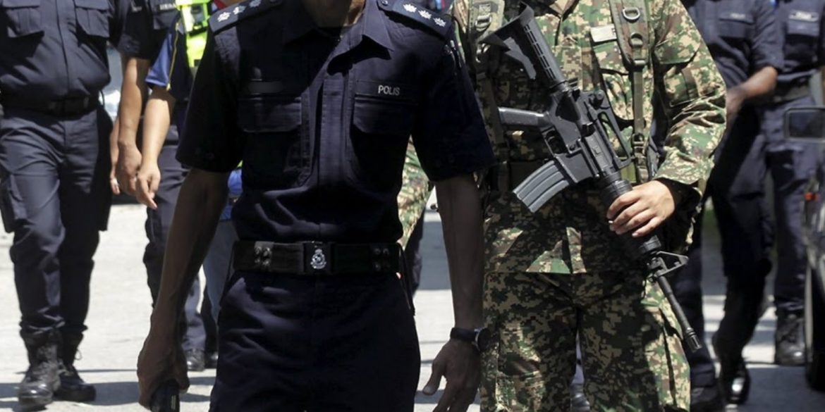 MARA Ambil Bekas Pegawai Tentera, Polis Jadi Warden MRSM