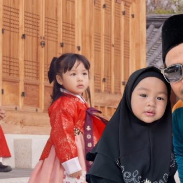 [VIDEO] Ryzal Ibrahim Nasihat Anak Jangan Ada Stigma Pada Warna Kulit – ‘Tak Boleh Cakap Brown Or Black Tu Tak Cantik’