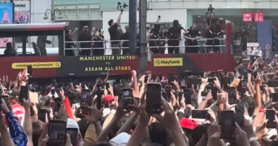 perarakan manchester united