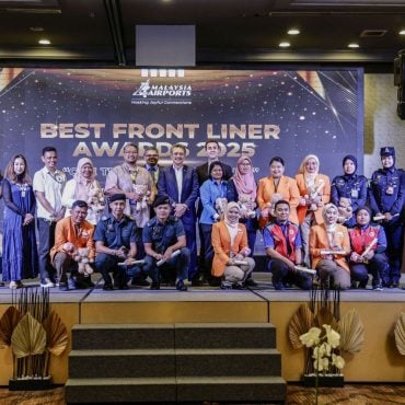 Terima Anugerah Best Front Liner 2025, Ini 5 Kisah ‘Hero Airport’ Yang Buat Meremang!