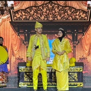 [VIDEO] Shaniena Natasya Hadiahkan Emas, Hargai Kerja Keras ‘Maids’ & PA