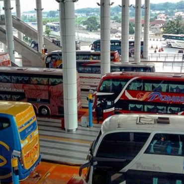 Semua Pemandu & Penumpang Bas Ekspres, Persiaran Wajib Pakai Tali Pinggang Mulai 1 Julai