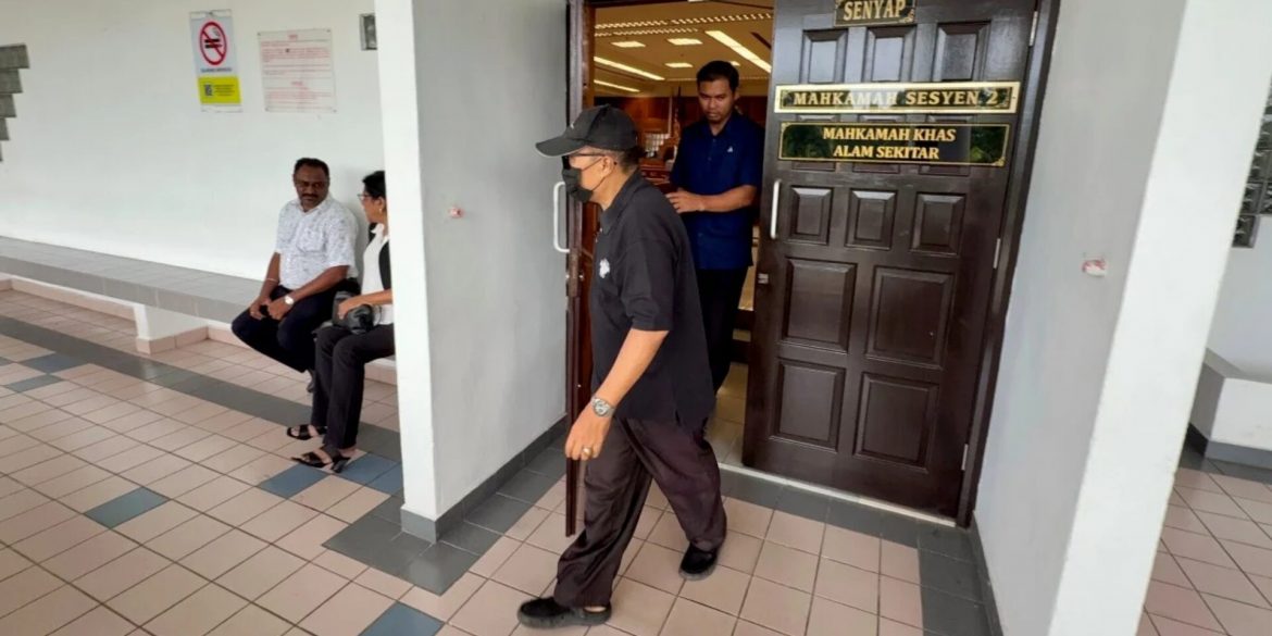 Staf Mengaku Kutuk Bos FAMA Di Media Sosial, Kena Denda RM10,000