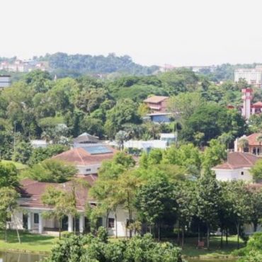 Alatan Kasino, Jongkong Emas, Beg Mewah Bernilai RM16 Juta Dirampas Dari Rumah Tan Sri