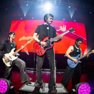 Dibanjiri 2,400 Penonton, Konsert ‘Insomniacks – Echoes Of A Dream’ Bikin Zepp Kuala Lumpur Bergema