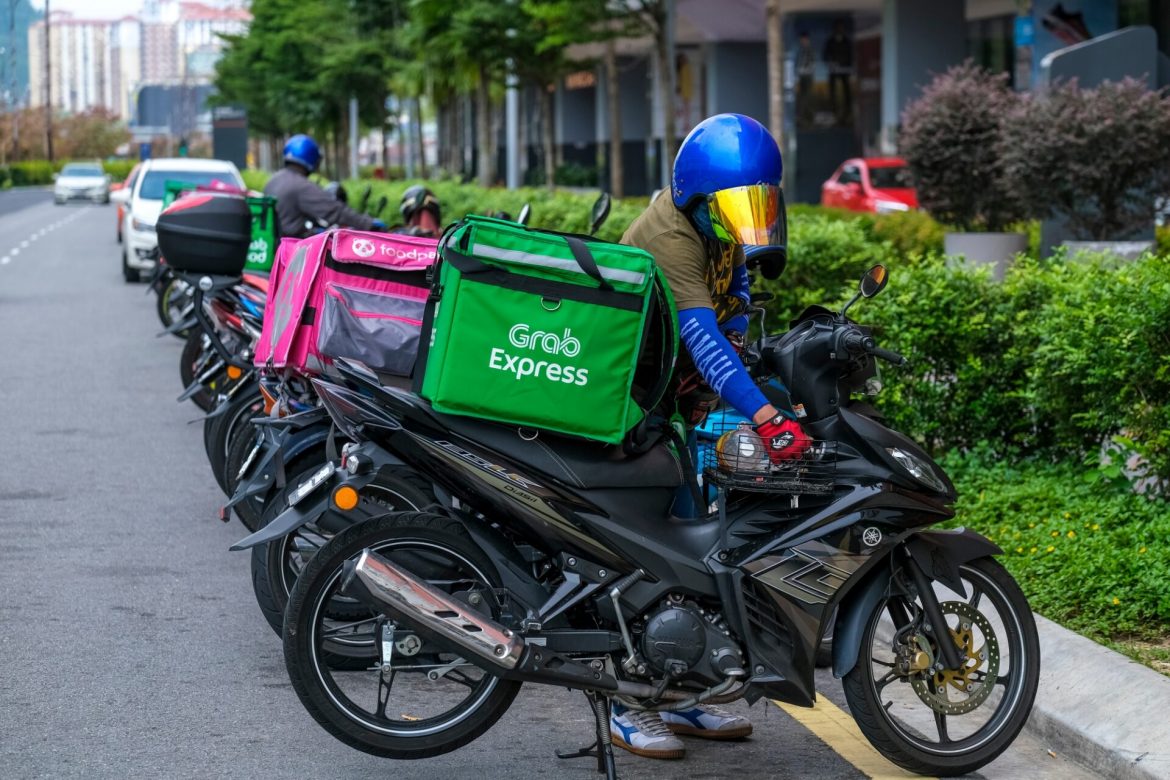 Dah Tak Mewah, Gaji 'Rider' Semakin Menurun