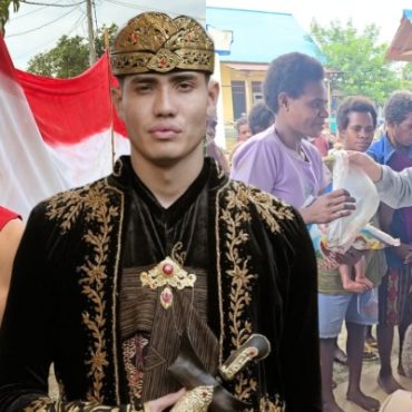 [VIDEO] Aisar Khaled Bantu Penduduk Papua, Pempengaruh Indonesia Ucap Terima Kasih – ‘Gembiranya Mereka Dapat Ikan’