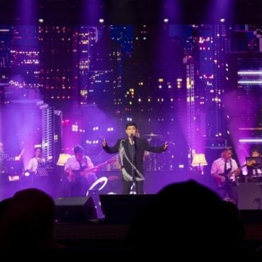 Cakra Khan Tamatkan Konsert Solo, 2,500 Peminat Banjiri Plenary Hall
