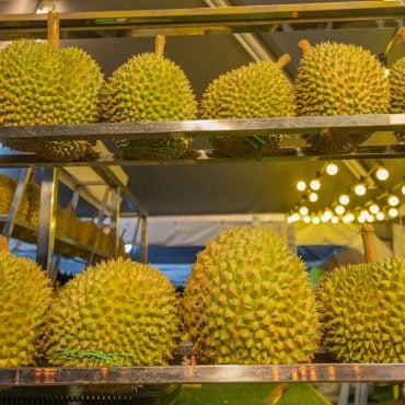 'Tiga Golongan Ini Kena Had Makan Durian Jika Ada Risiko Kesihatan' – Pakar