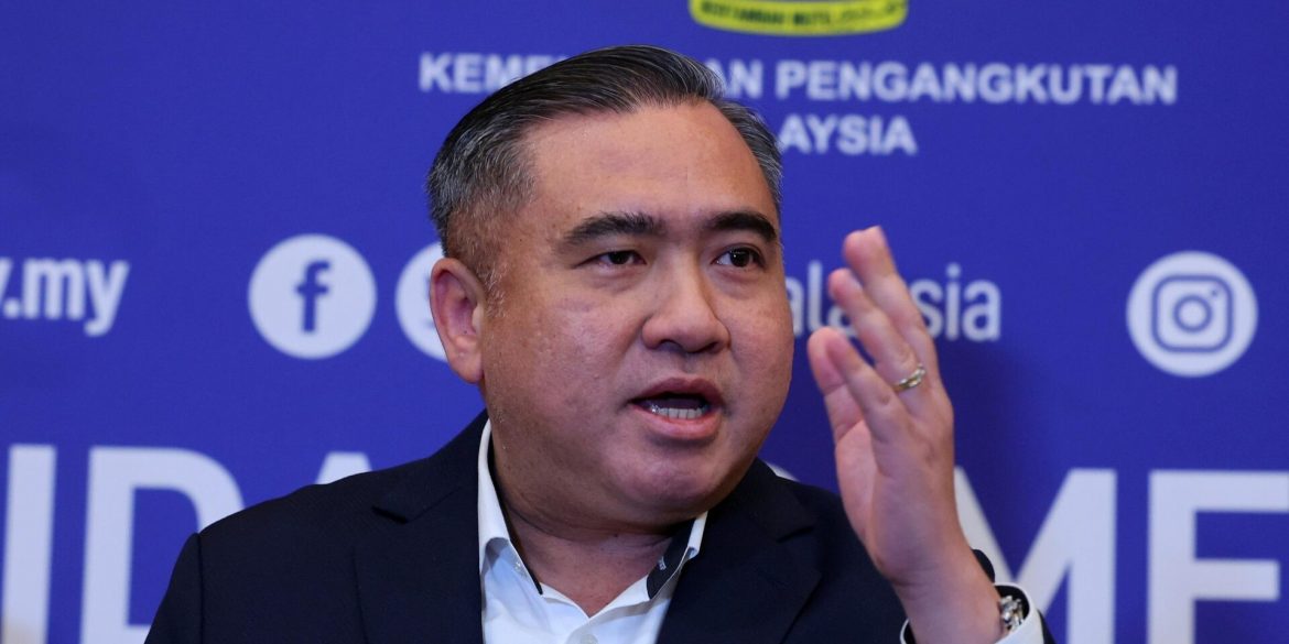 'Anda Boleh Kritik Saya, Tapi Tolonglah Pasang Kerusi Kanak-Kanak' – Anthony Loke