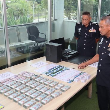 160 Lori Dikesan Guna Kad TNG 'Hack', Dimasukkan RM300 Secara Haram