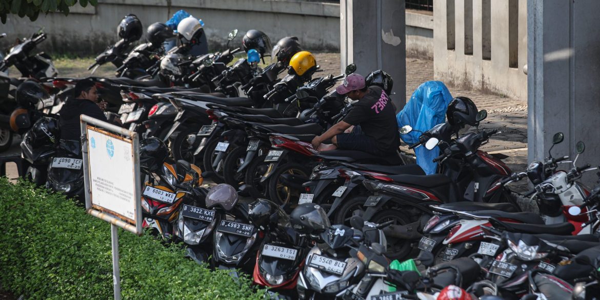 Bagaimana Jakarta Atasi Masalah Parkir Haram? Wajibkan Bayar 'Cashless'