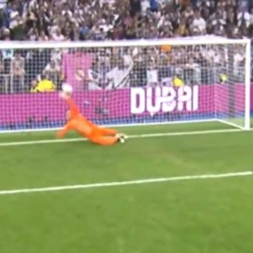 Penalti Wojciech Szczesny